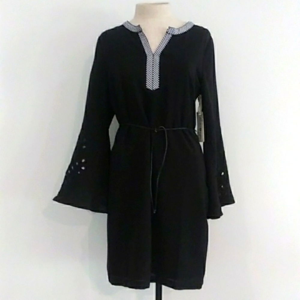 NWT BEAUTIFUL ALTAR'D STATE BLACK DRESS. SZ M
